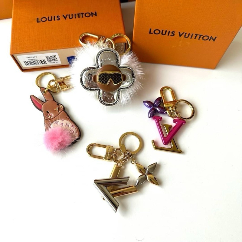 LOUIS VUITTON KEY HOLDER เทียบแท้