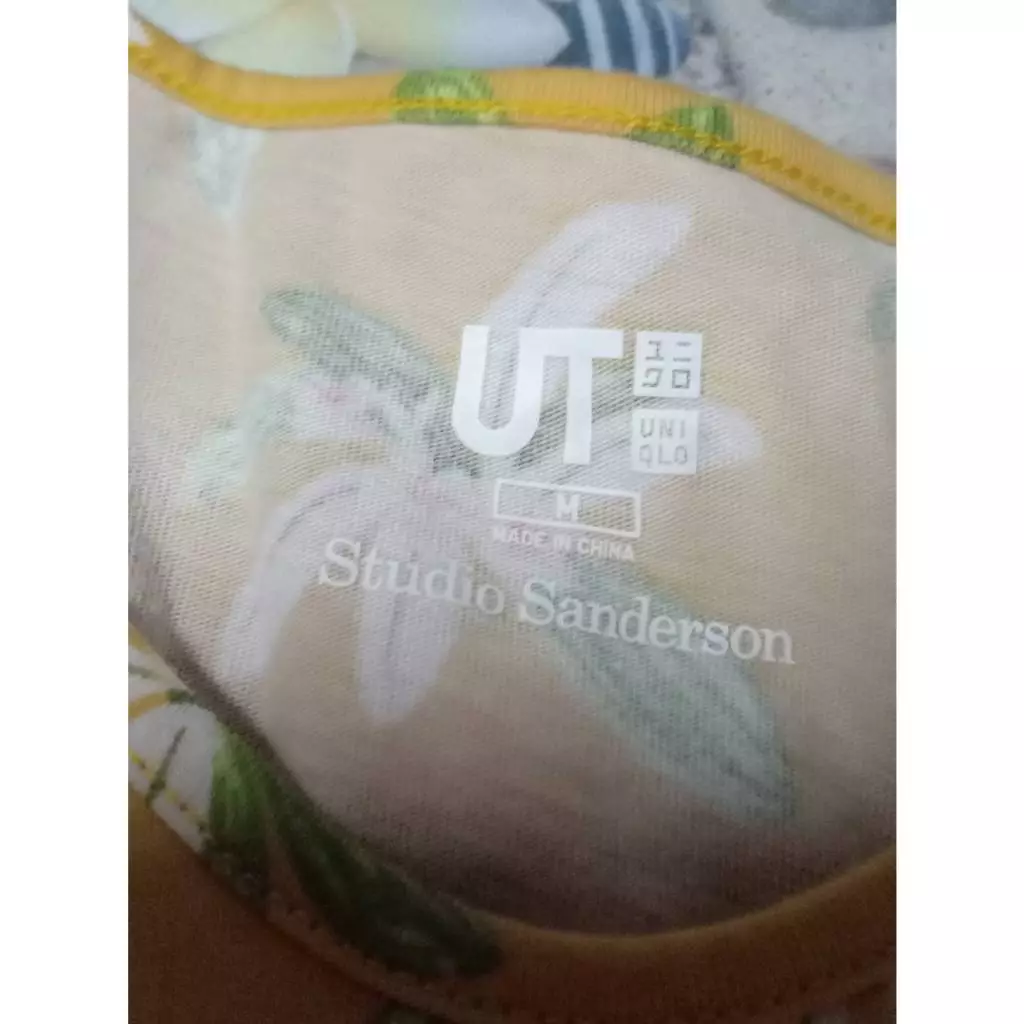 เสื้อยืดหญิงลายพิมพ์ดอกแขนสั้นชายระบาย ยูนิโคล่ thumbnail 4