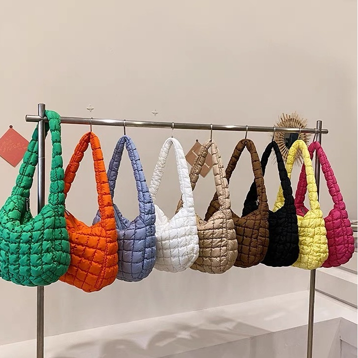 BBG-FLG กระเป๋าเกาหลีนุ่มนิ่ม ใบใหญ่ สีพื้น ทรงคลัทช์ แต่งจับจีบ กระเป๋าสะพายข้าง