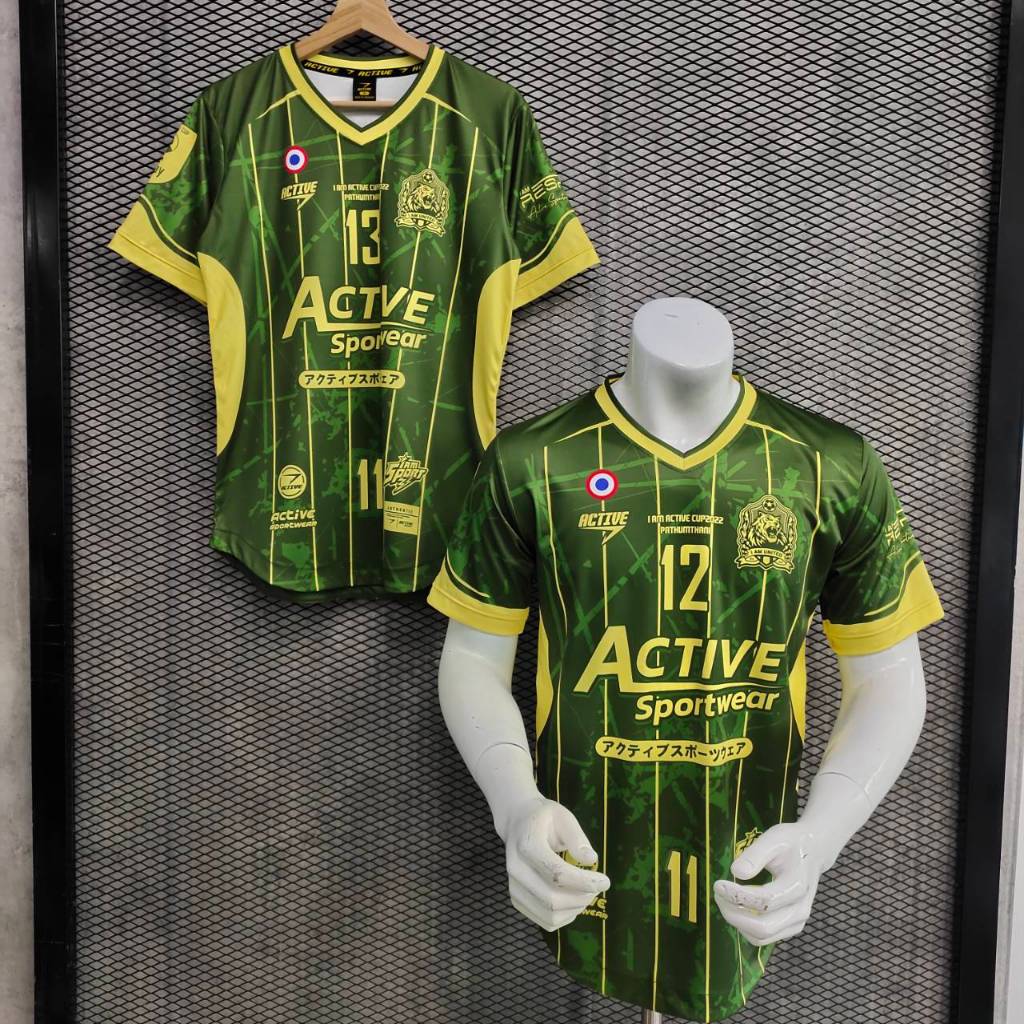ลายใหม่สไตล์ ACTIVE สีเขียวเข้มๆ คอวีชายโค้ง C-190 GREEN