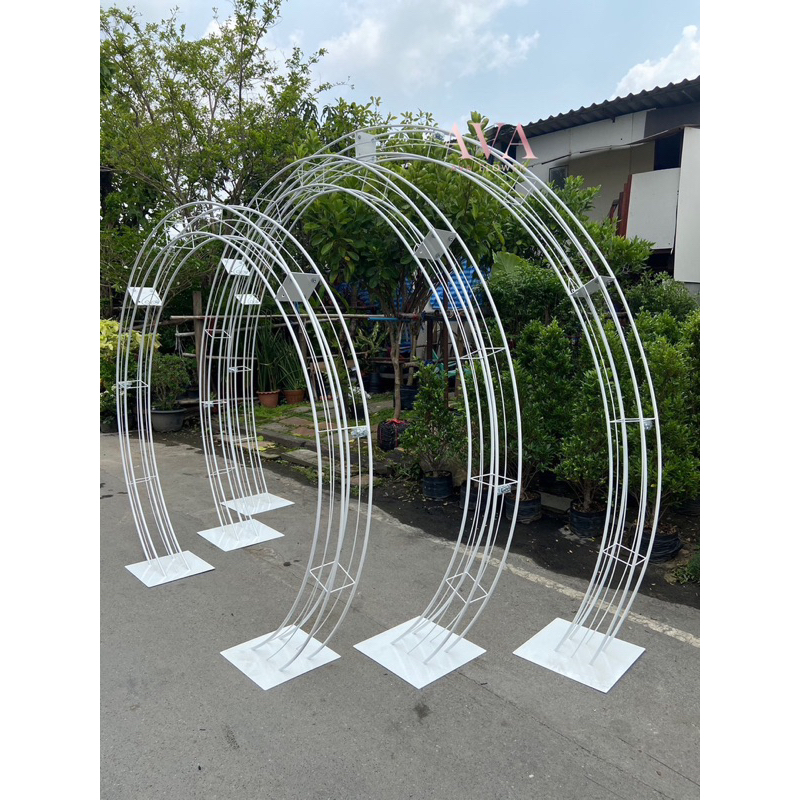 ซุ้มโครงเหล็กโค้งมิติ