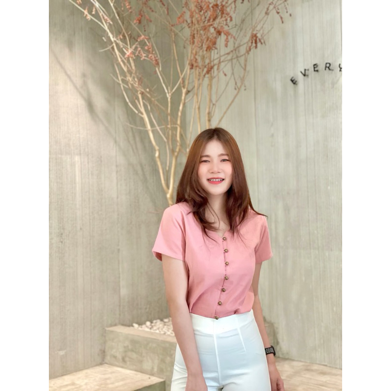 เสื้อผ้าฝ้าย พื้นเมือง สีพื้นคอวี