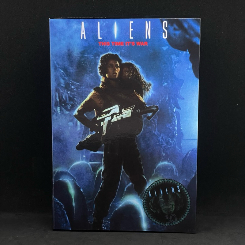 Aliens Ellen Ripley Rescuing Newt Action Figure 18cm