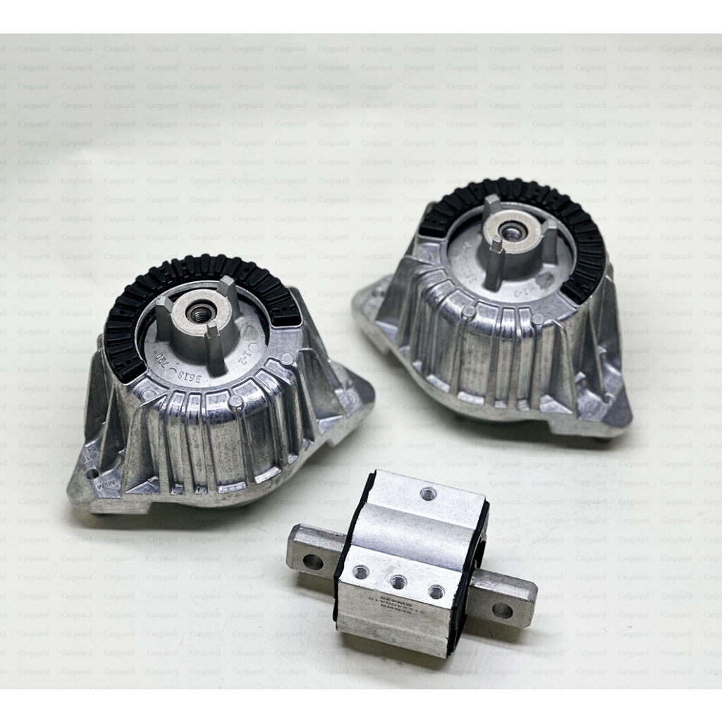 Mercedes-BENZ เบนซ์ เครื่อง M274 รุ่น W204 W212  E260| OE 212 240 71 17/2072400517 ยางรองแท่นเครื่อง ยางแท่น เครื่องคุณภ