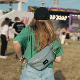 Pacsafe GO Anti-Theft Sling Pack กระเป๋ากันขโมย กระเป๋าสะพายสลิง สำหรับเดินทางและใช้งานทุกวัน