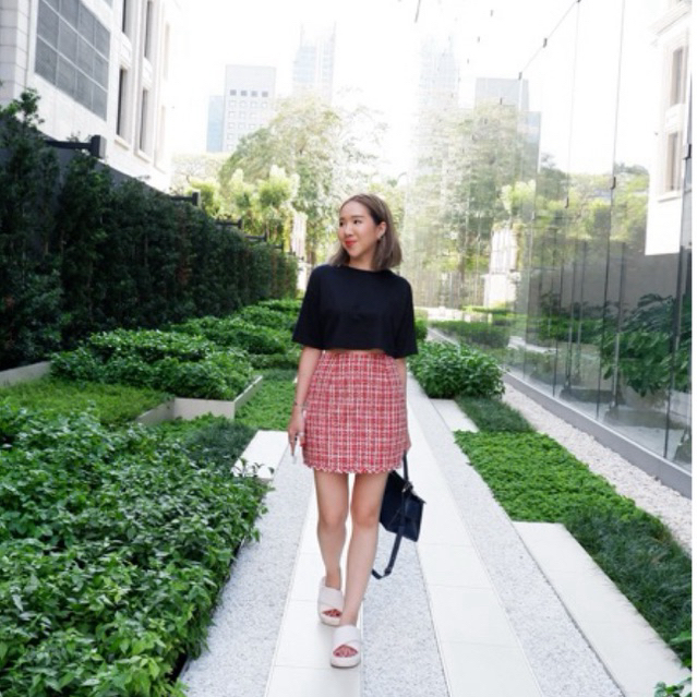 SLAY. - Lyla Skirt กระโปรงผ้าทวีตทรงเอ (เฉพาะกระโปรง)