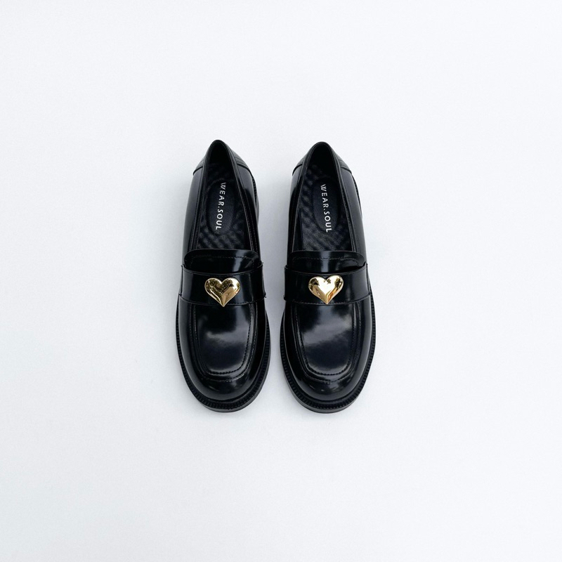 [พร้อมส่ง] WEAR.SOUL #S569-Gold heart buckle loafers รองเท้าโลฟเฟอร์