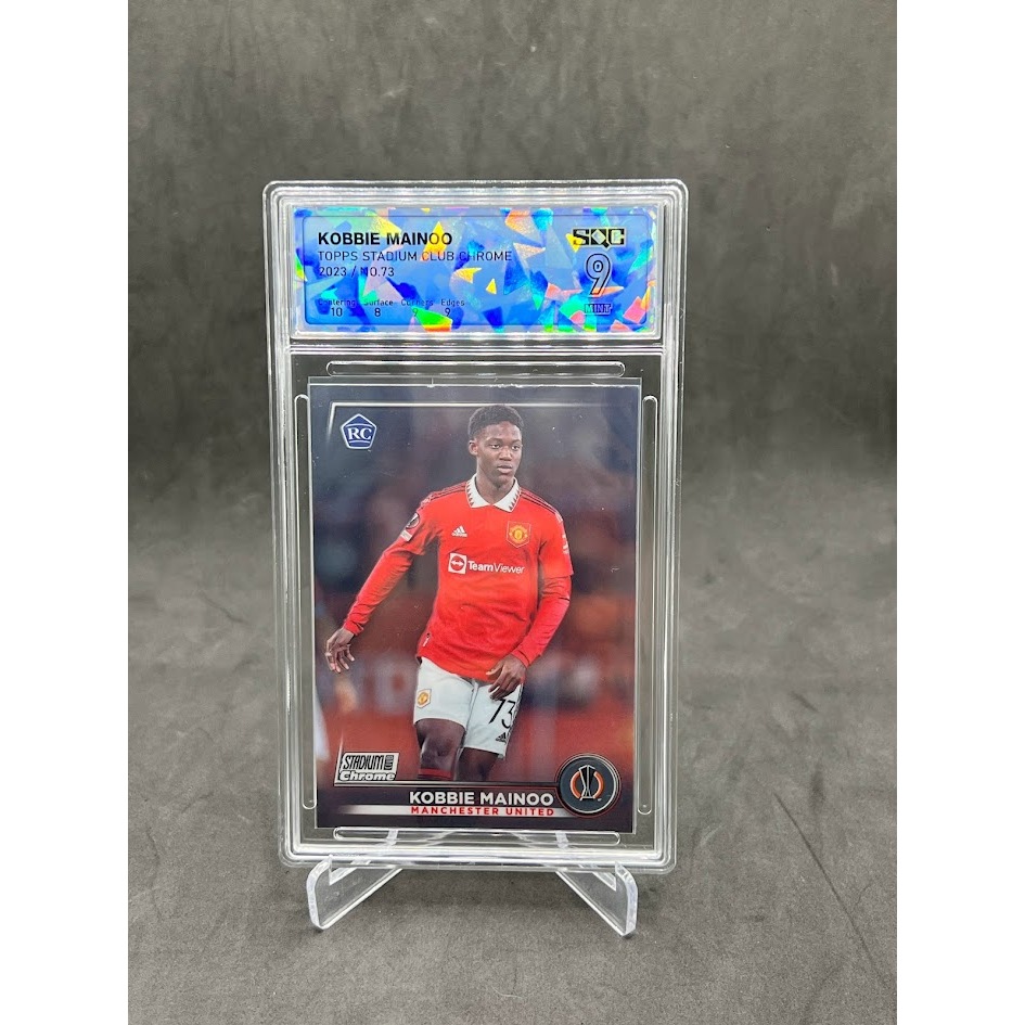 การ์ดนักฟุตบอล KOBBIE MAINOO /Topps Stadium Club Chrome 2023/NO.73/SQC Graded 9 Mint  + FREE GIFT