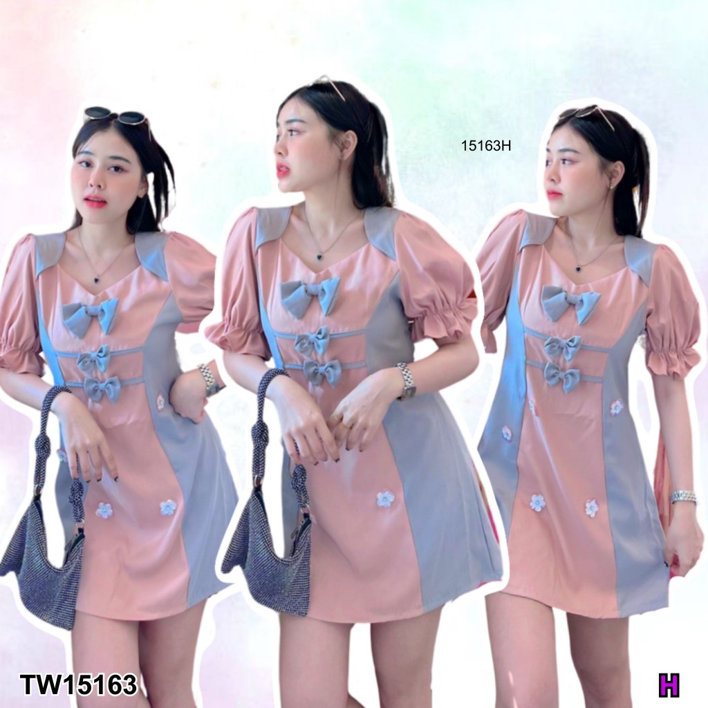 P15163 เดรสแขนพองอกติดโบว์ <พีแฟชั่น ส่งไว> เสื้อผ้าแฟชั่นพร้อมส่ง