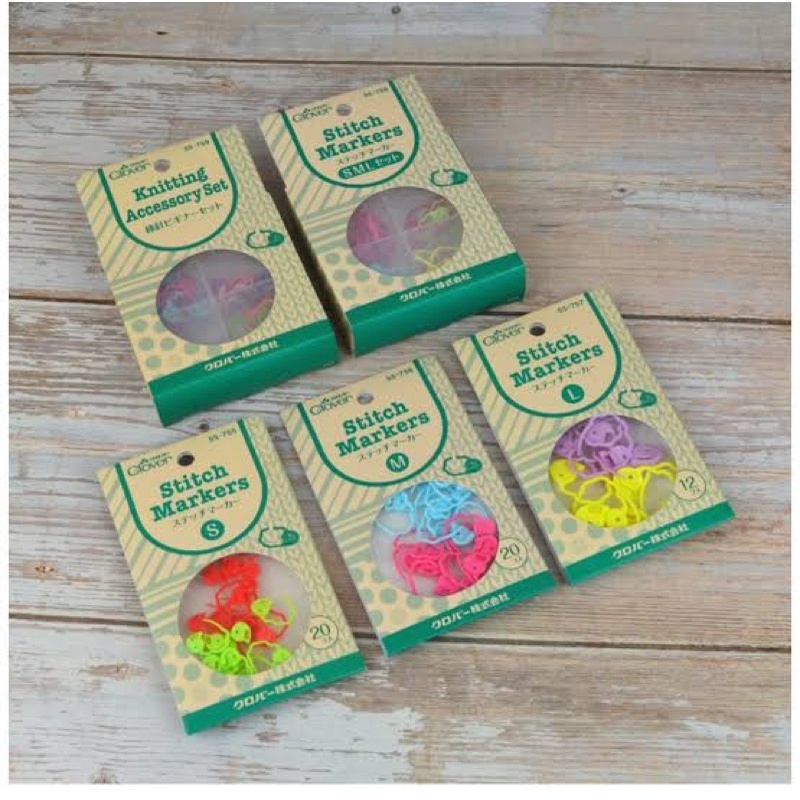 Clover Stitch Markers ชุดเข็มกลัดนับห่วง พักห่วง / เพิ่มลดห่วงแบบล็อกได้