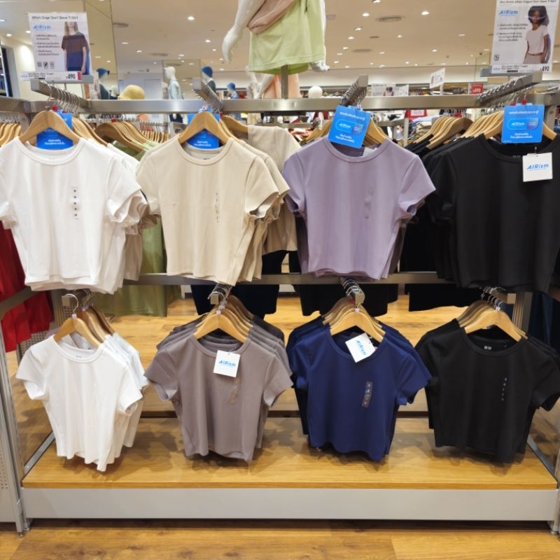 รับหิ้วของแท้ Uniqlo เสื้อยืดผู้หญิง แขนสั้น Ultra Stretch AIRism ทรงครอป