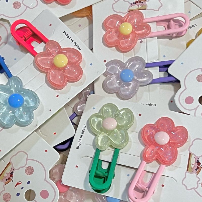 พร้อมส่งในไทย🧸กิ๊ฟติดผมแคนดี้ลายดอกไม้คละสีน่ารัก เครื่องประดับติดผม ตกแต่งผมน่ารักมากๆ