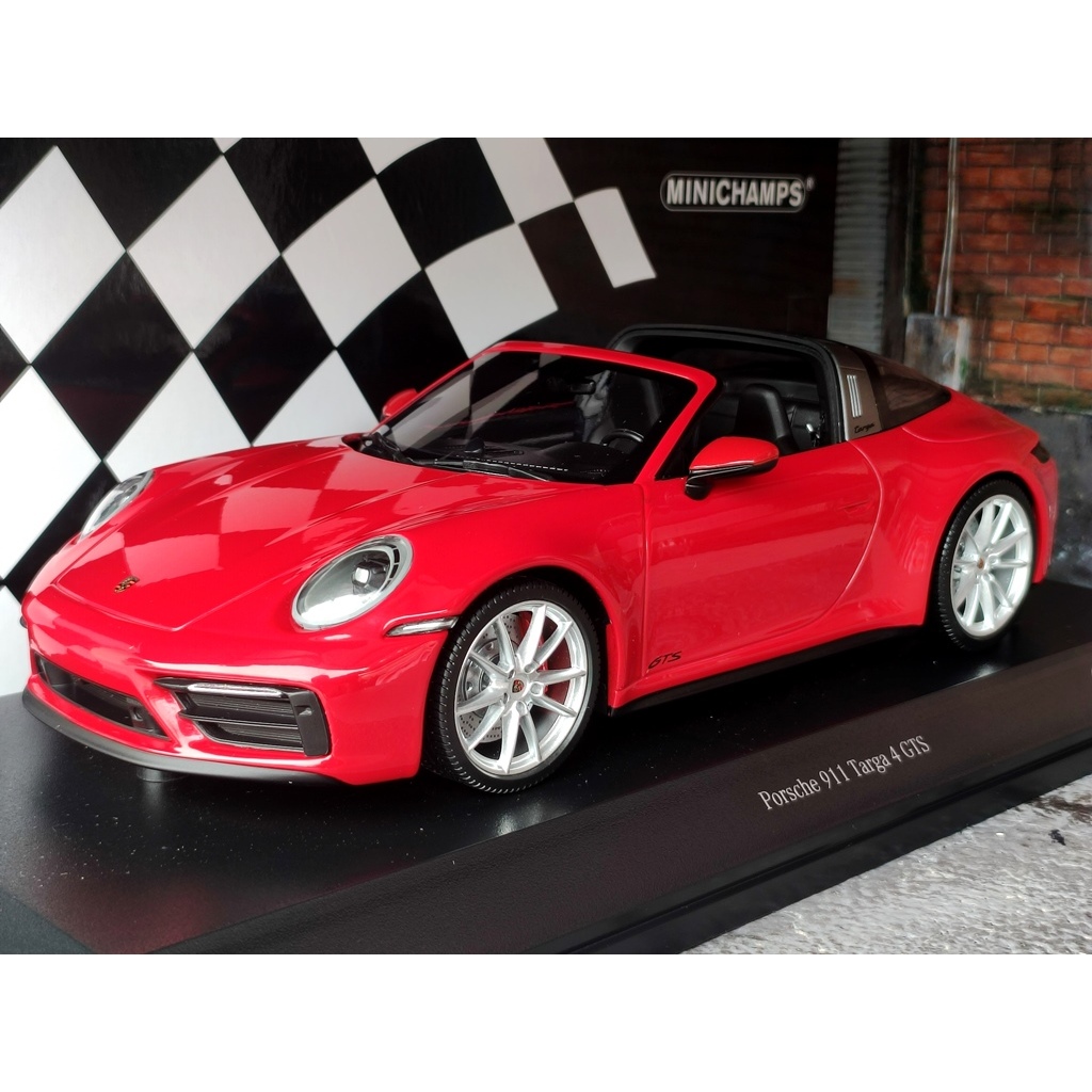 โมเดลรถPorsche992targa 1/18  โมเดลรถPorsche โมเดลรถ992 911 992 Carrera Turbo s targa 1 1:18   ราคา o