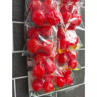 เชอรี่แดง Sweet Cheery เชอรี่เชื่อม ขนมแผง อร่อยหวานฉ่ำ 1แพ็คมี12 ห่อ by คุณยายพิมพ์1959