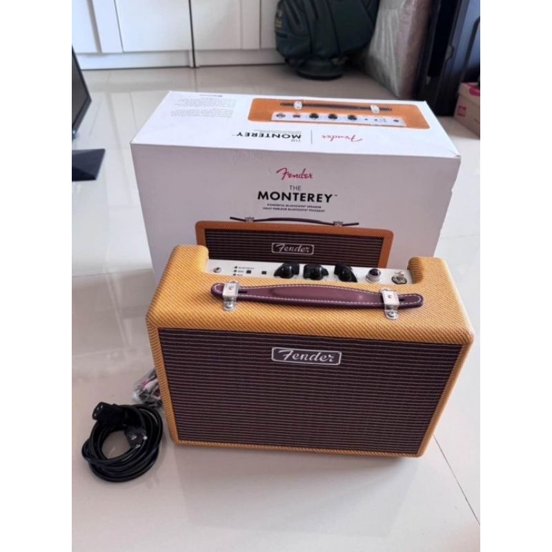 มือสอง ลำโพง Fender Monterey