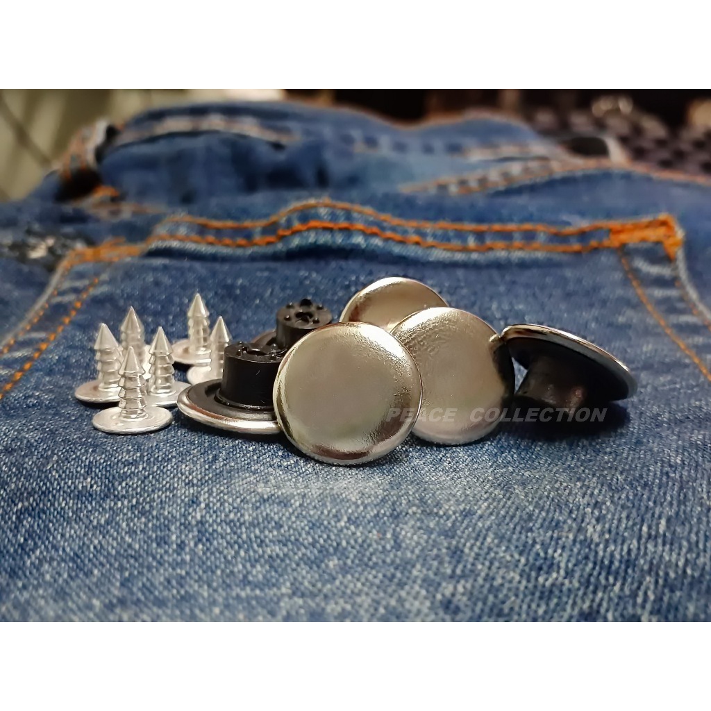 กระดุมตอกยีนส์ผิวเรียบ สีเงิน ขนาด 1.7 cm บอดี้ไฟเบอร์สินค้ามีสต๊อก[พร้อมส่ง]
