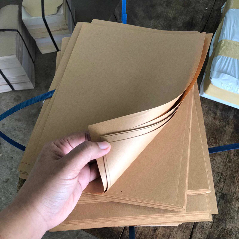 กระดาษห่อฝรั่ง กระดาษนำ้ตาลหนามีลาย จำนวน 1 กก. ประมาณ 220 เเผ่นห่อได้ 220 ลูก ขนาด 8x12 นิ้ว เหนียวทนทุกสภาพอากาศ