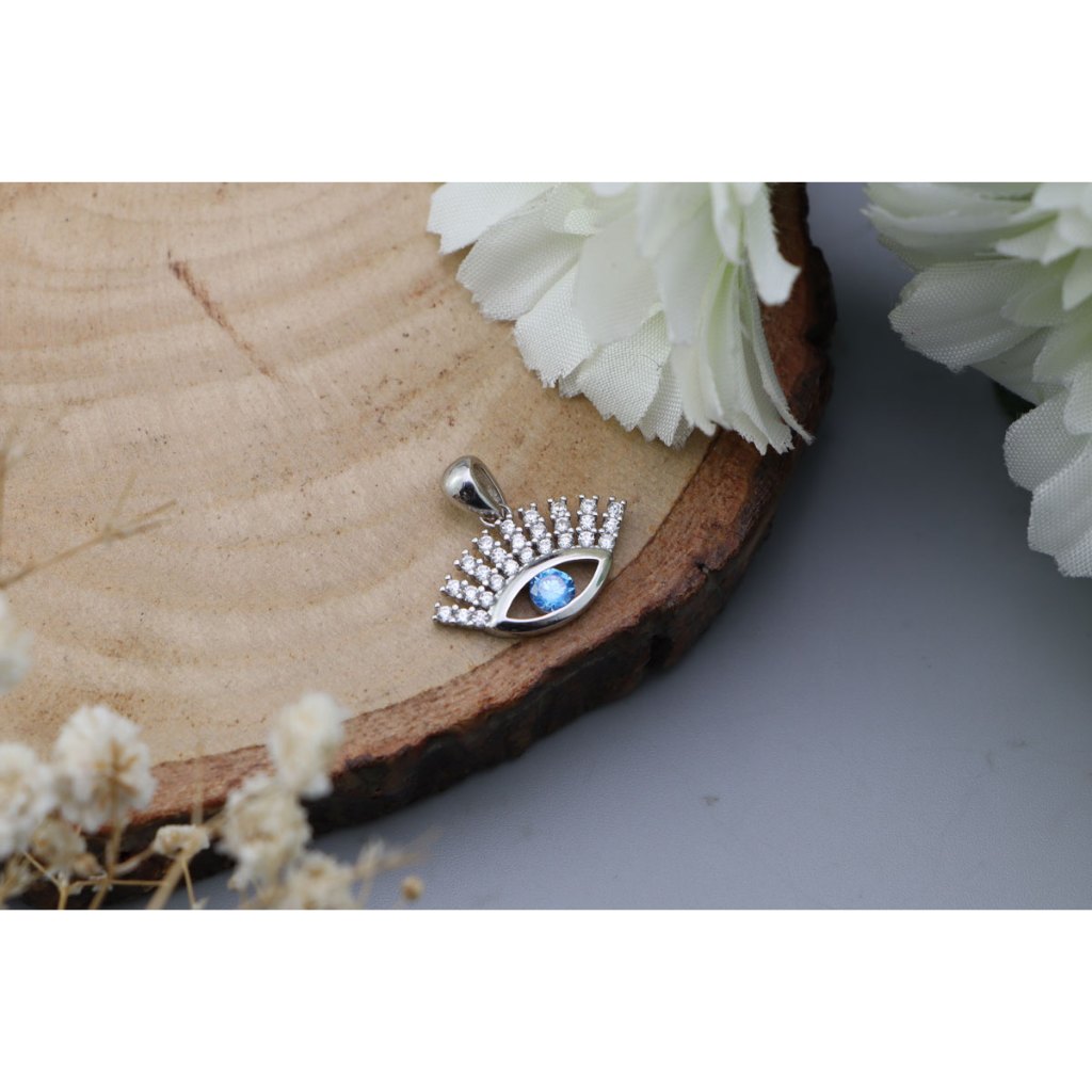 [พร้อมส่ง] Silver Thai Jewelry CZ Blue Devil Eyes/Genuine silver pendant with CZ blue Devil eyes. จี
