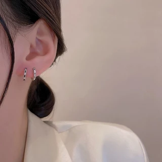 รหัส 55 ต่างหูห่วง ประดับเพชรเม็ดเล็ก ดีไซน์เรียบหรู สไตล์มินิมอล