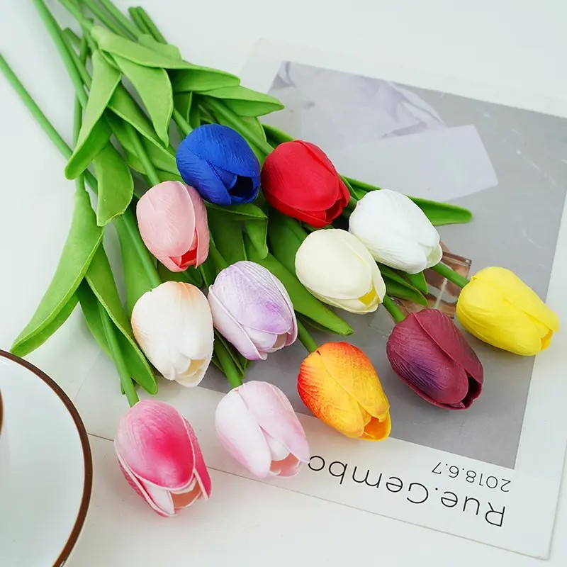 ส่งไว ดอกทิวลิปปลอม ดอกไม้ประดิษฐ์ สีสวยสดใส ใช้เป็นพร็อพถ่ายรูปสินค้า ตกแต่งบ้าน ร้านอาหาร สำนักงาน