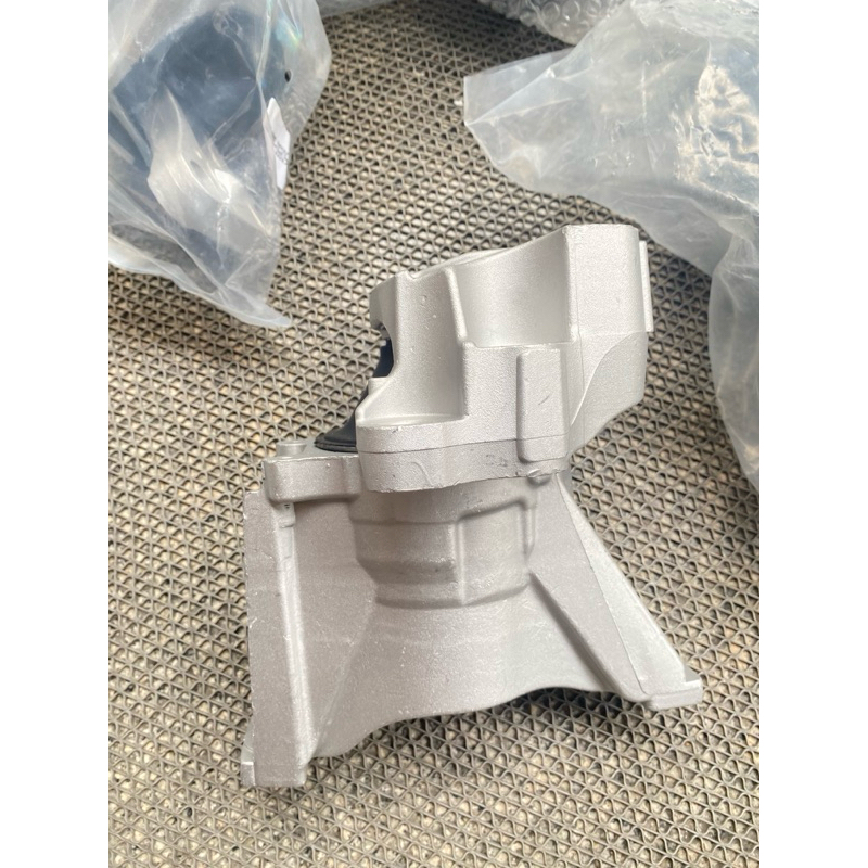 ยางแท่นเครื่องขวาล่าง Honda crv G3 2.4 ปี2008-2012 ราคาตัวละ