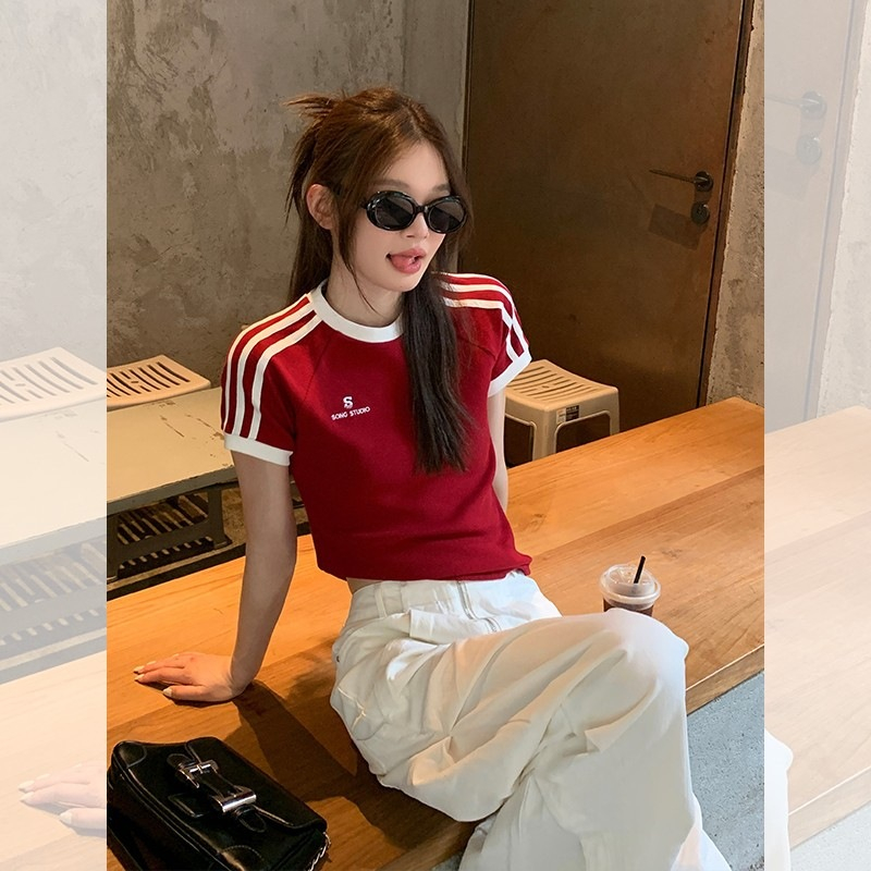 เสื้อคอกลม ผ้ายืด ปักตัวอักษร Y82