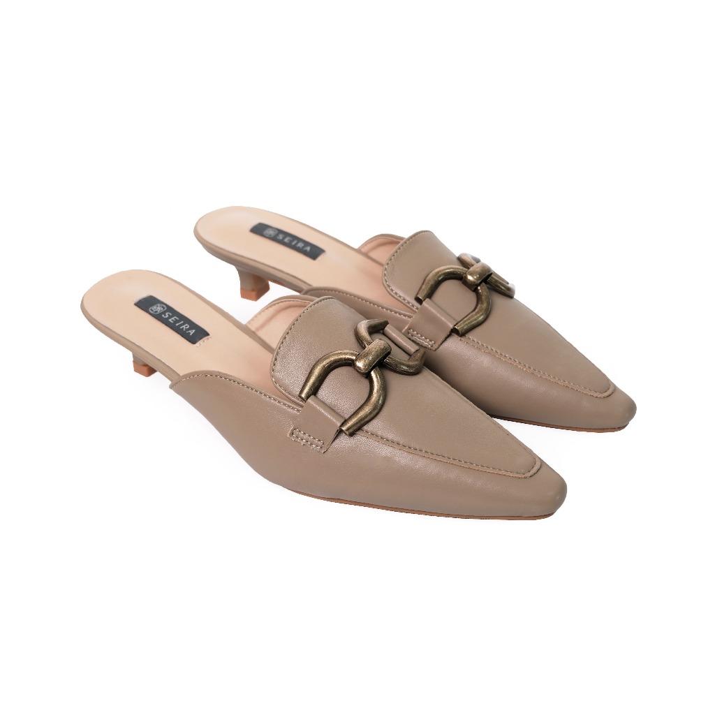 Seira - Callar Pointed Heels รองเท้าส้นสูง เปิดส้น หัวแหลม สูง 1 นิ้ว อะไหล่เกือกม้า สีทองวินเทจ