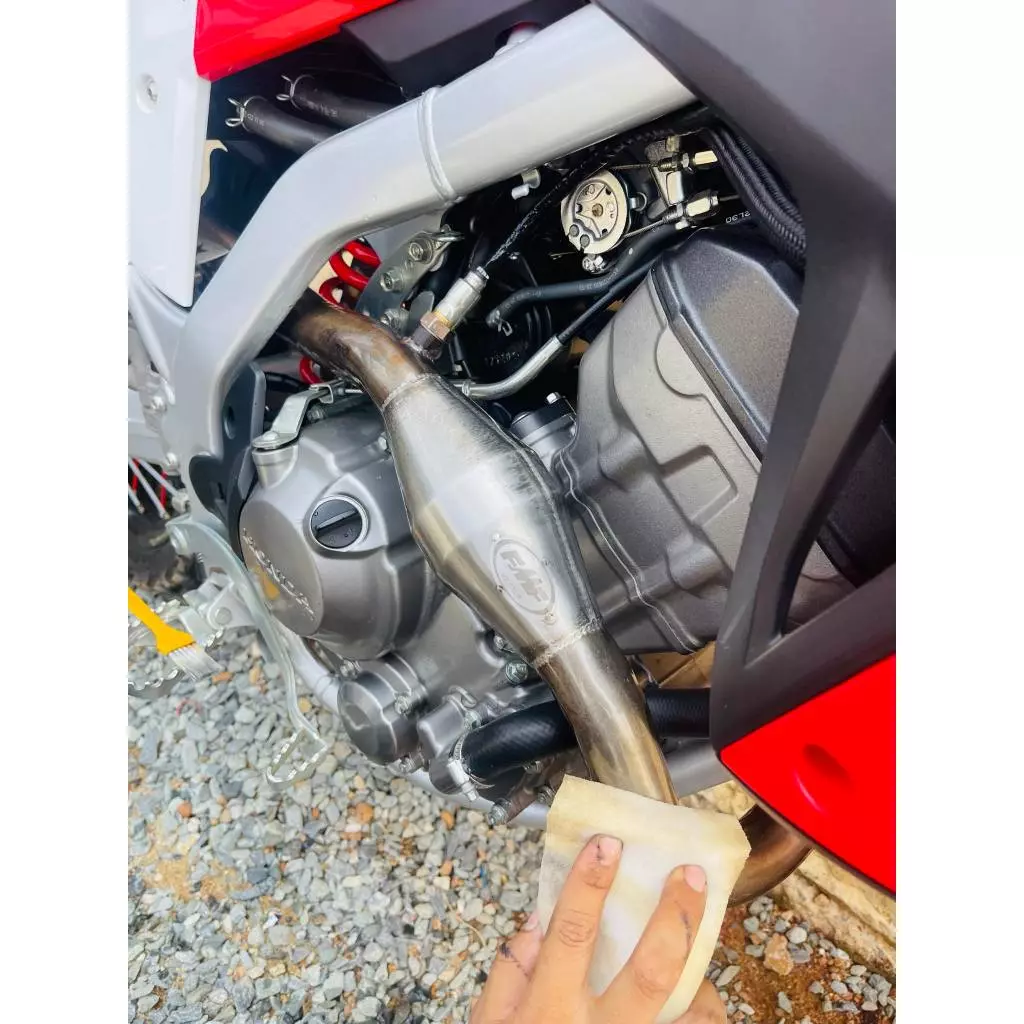 น้ำยาขจัดสนิมสูตรเข้มข้น ขัดคอท่อ เหล็ก สแตนเลส กำจัดสนิม