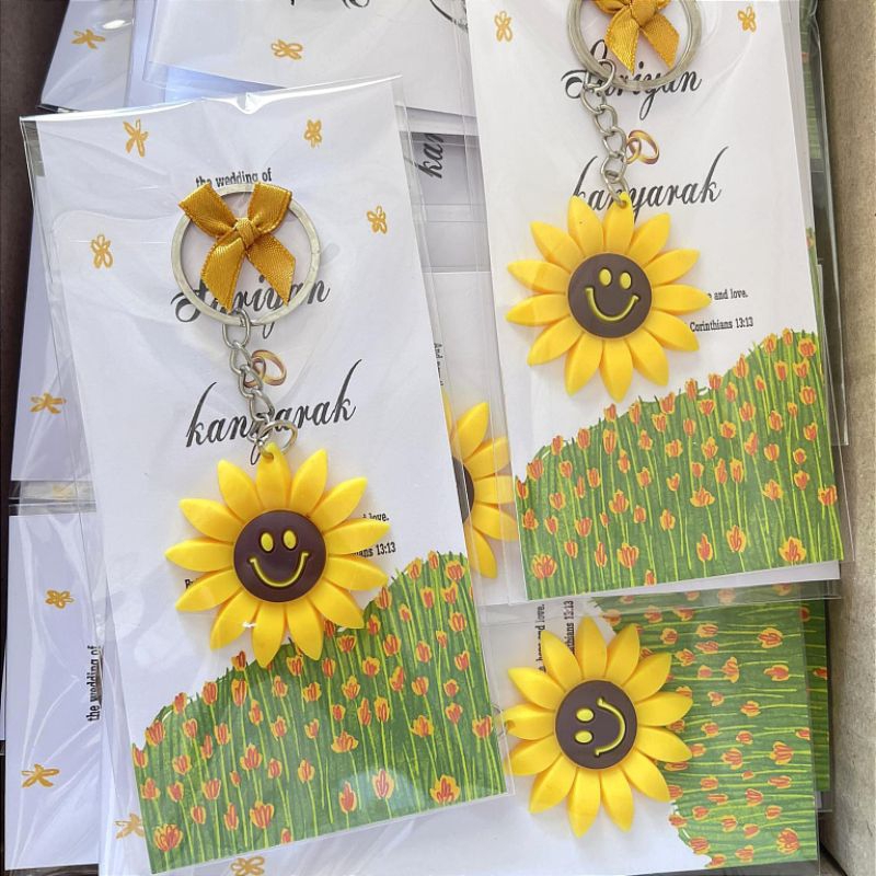 ของชำร่วย ของที่ระลึก พวงกุญแจดอกทานตะวัน