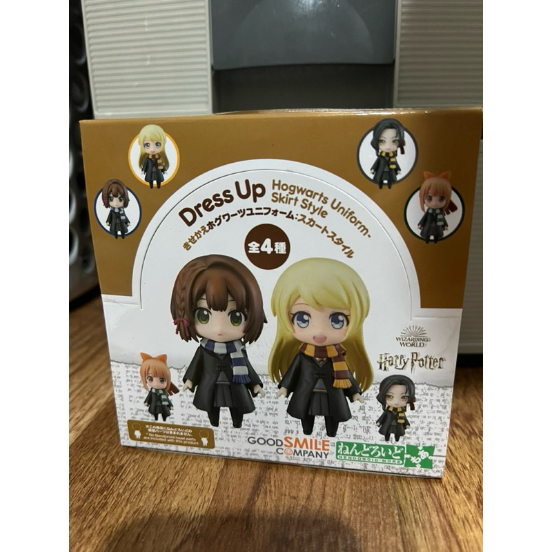 Nendoroid Dress Up : Hogwarts Uniform - Skirt Stlye / Slack Style