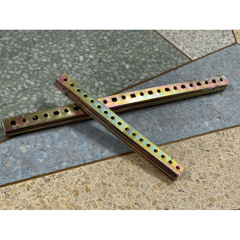 เหล็กรู เหล็กรูปรับระดับ เหล็กรูเอนกประสงค์ เหล็กรูยาว หนา อย่างดี แพคละ 10 เส้น - รูปที่ 3