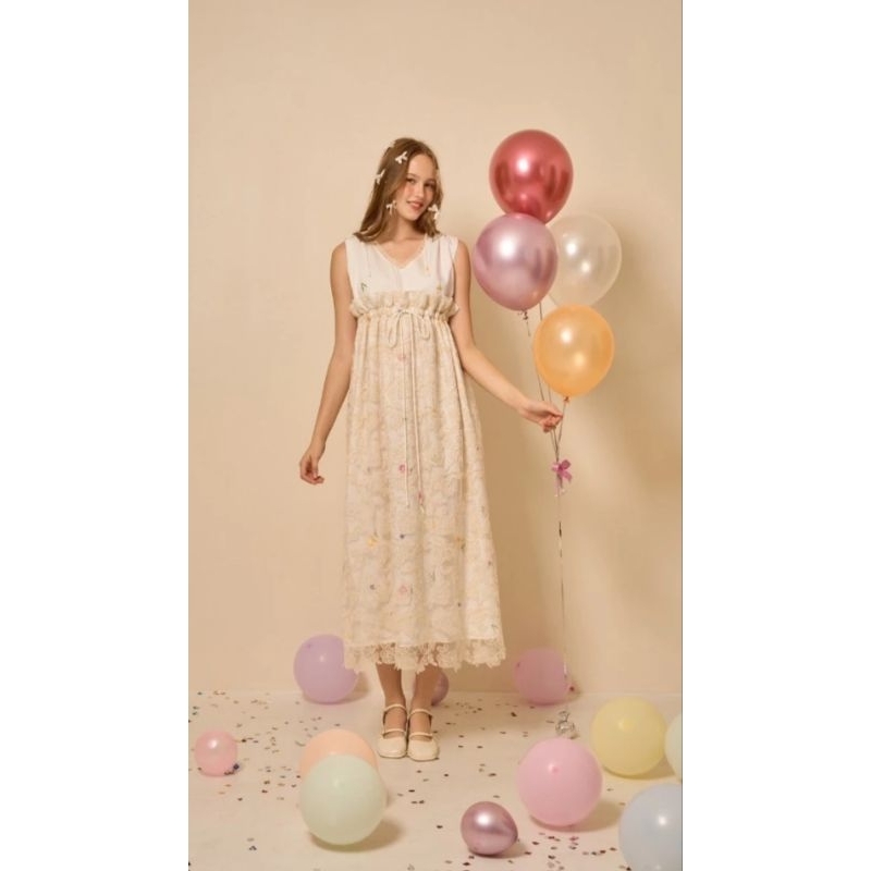 ส่งต่อเดรส Athena Dress จากร้าน Linenne.Studio