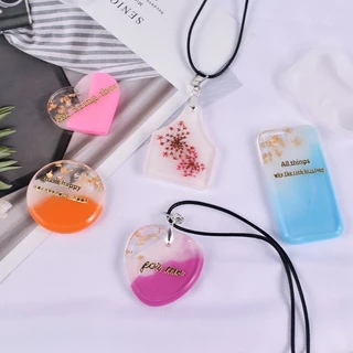 แม่พิมพ์ซิลิโคนพวงกุญแจ,จี้,สร้อย สำหรับทำเครื่องดับเรซิ่น DIY