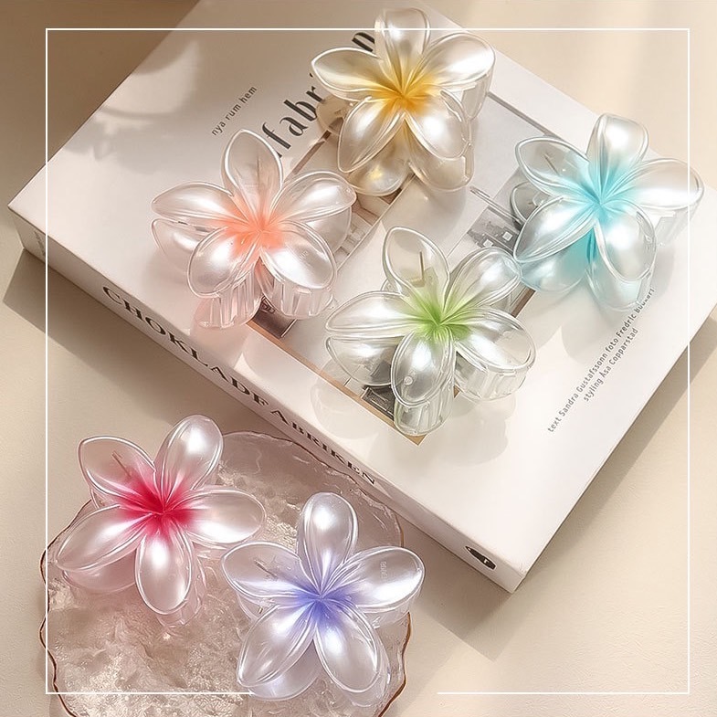 พร้อมส่ง!🇹🇭 ราคา/ชิ้น กิ๊บหนีบผมดอกลีลาวดี รุ่น เจเล่ Jele ขนาด 8 cm. สีพาสเทลอ่อน หนีบแน่น พรีเมียม เนื้องานเกาหลี