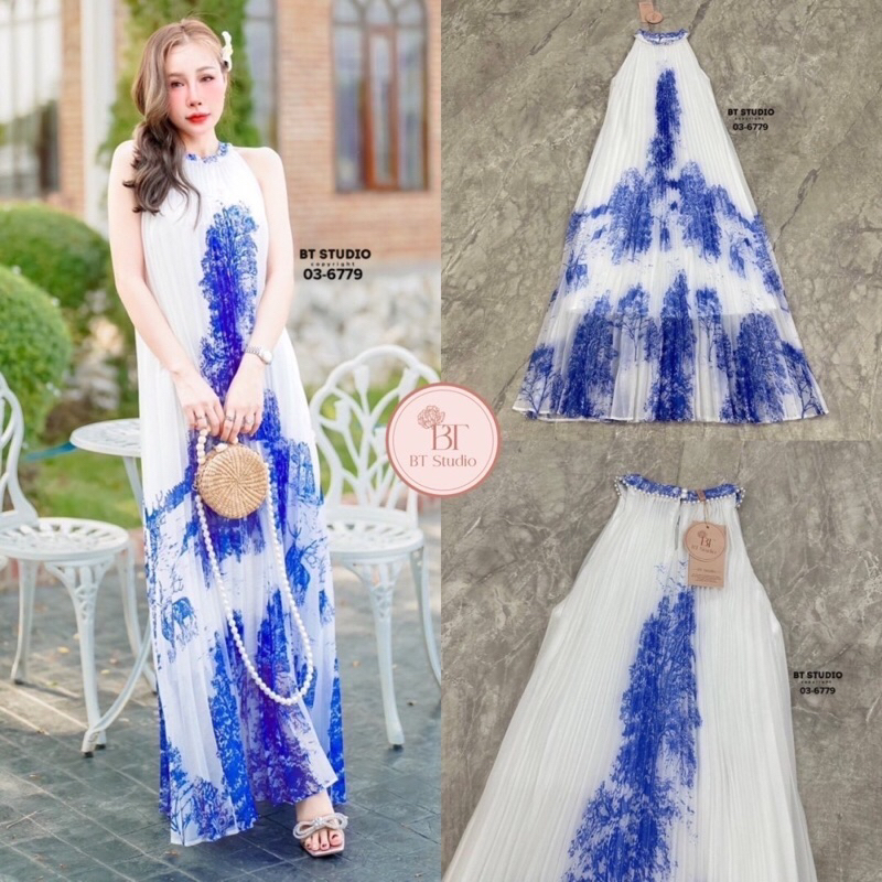 03-6779 เดรสยาวอัดพรีทลายฟ้าขาว