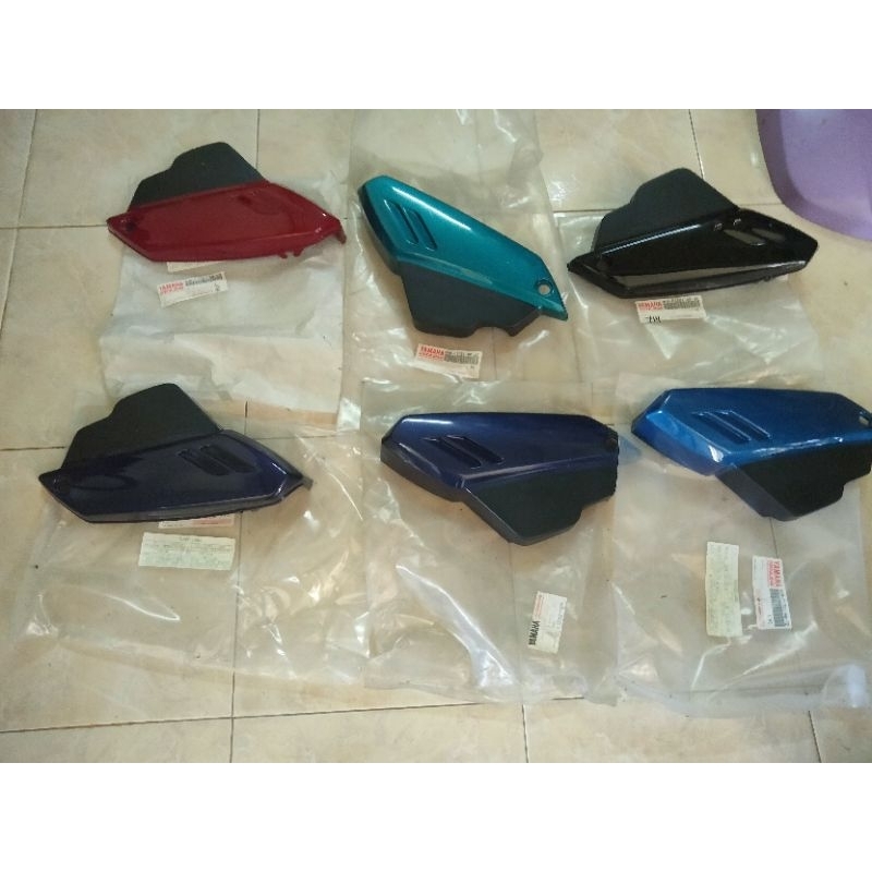 ฝาข้างเเบตY111แท้ใหม่ ชุดสีปิดแบตY111