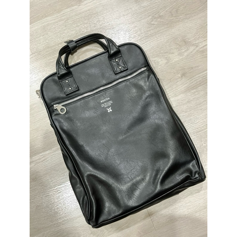 Anello Slim Backpack กระเป๋าเป้รุ่น Slim สีดำ