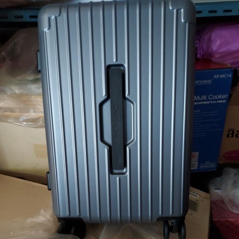 กระเป๋าเดินทางCaggioni Trunk Space Grey 20"  4 ล้อหมุน 360 องศา2คันชักมีที่ล็อค 20 นิ้ว สีเทาค่ะ🙋‍♀️