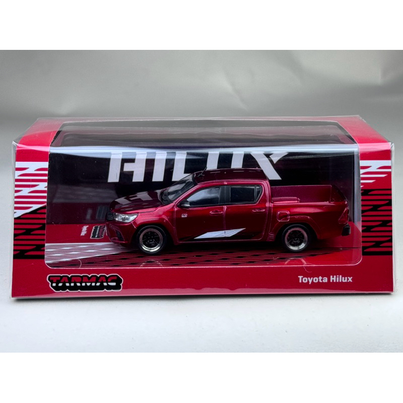 Toyota Hilux Red (ทะเบียน กรุงเทพ) Scale 1:64 ยี่ห้อ Tarmac works