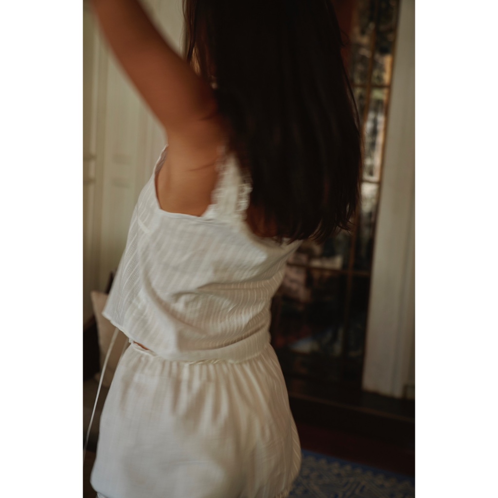 Allur Quarter Warm lace shorts - กางเกงขาสั้นจั๊มขาแต่งลูกไม้ - รูปที่ 2