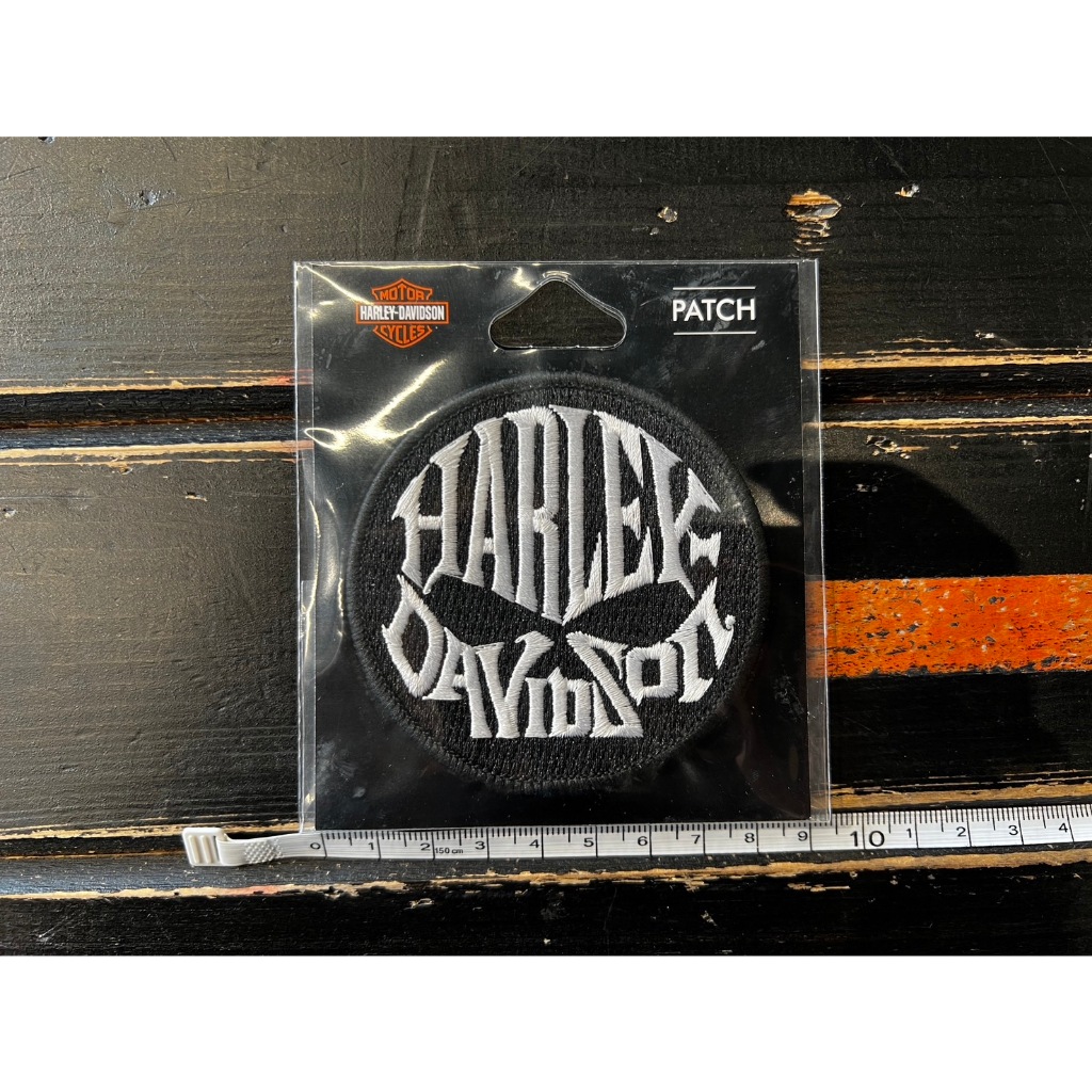 อามติดเสื้อ Harley-Davidson 3in. Embroidered Willie G Skull Text Emblem Sew-On Patch - Black 682608011918