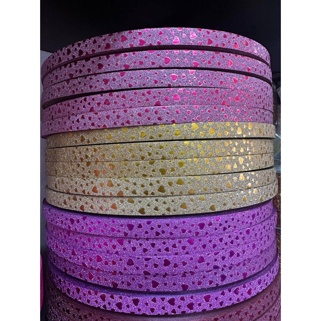 ริบบิ้นกากเพชรลายหัวใจ 160฿