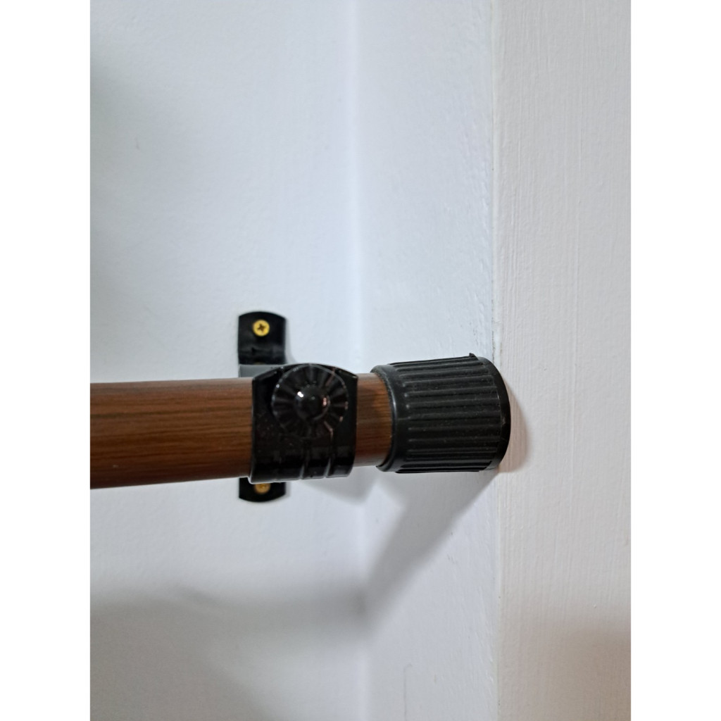 หัวปิดรางม่าน ฝาปิดเกลียว สีเรียบ รางโชว์ขนาด 26 มม. อุปกรณ์รางม่าน อุปกรณ์รางม่านตาไก่ รางม่านตาไก่