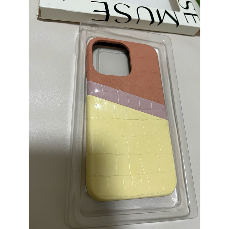 ส่งต่อเคส muse iphone 13pro สี summer🍋