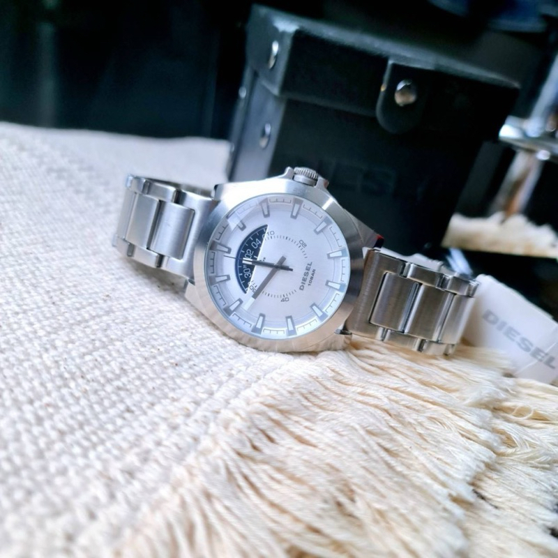 Diesel Silver Dial Stainless Steel Men's Watch (DZ1662)