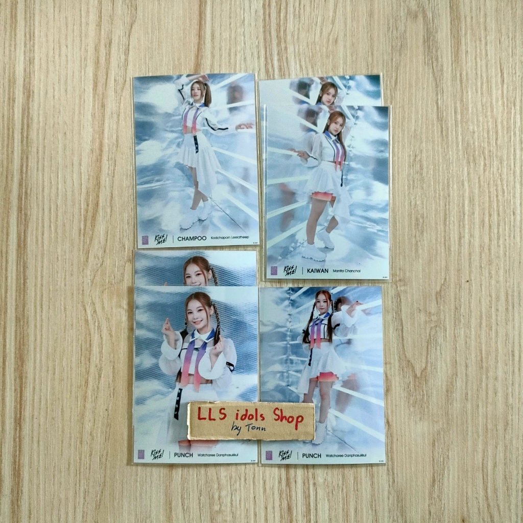 [ใบเศษ 4/4] BNK48 Photoset 16th Single: Kiss Me! - CGM48