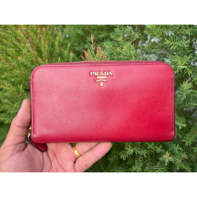 Prada Red Saffiano Wallet แท้💯 มือสอง