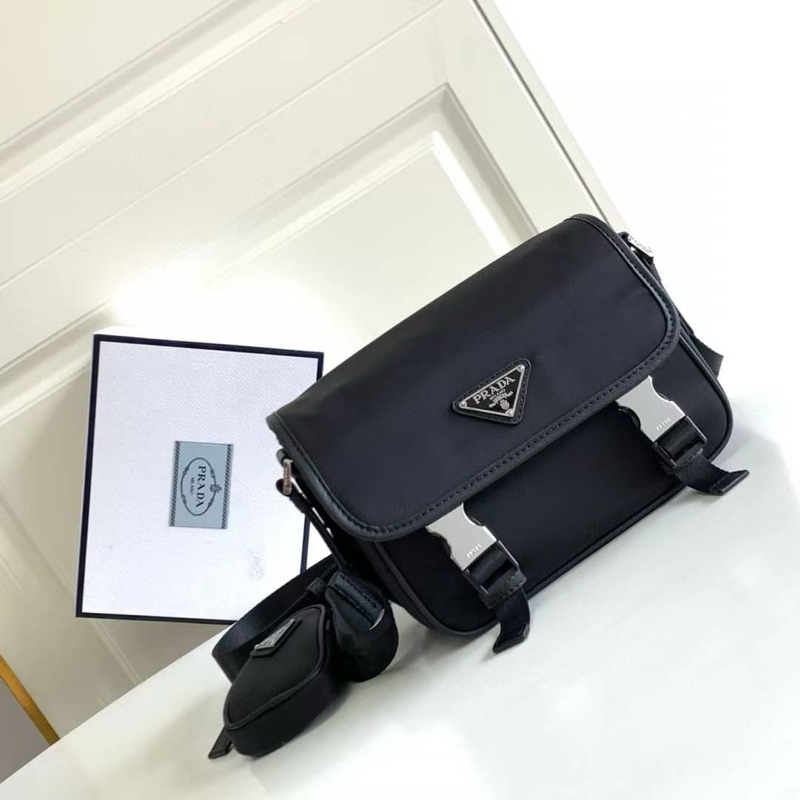 Prada Re-Nylon and Saffiano leather shoulder bag(Ori)เทพ size 22x16x8.5 cm
