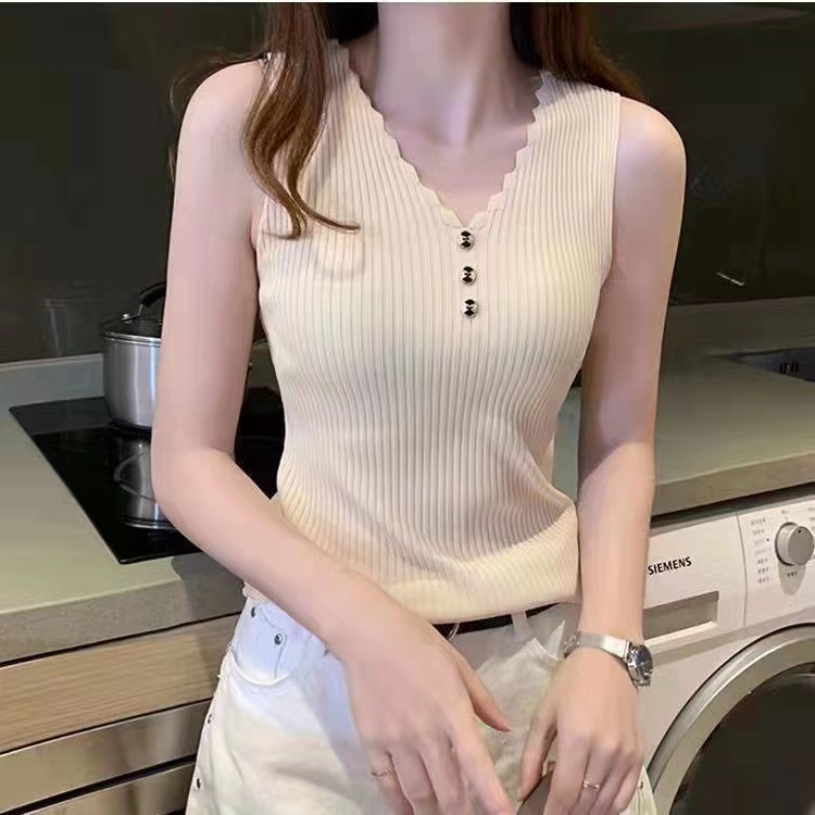 พร้อมส่งเสื้อกล้ามไหมพรมผู้หญิงลายล่องกระดุมหน้า8073*