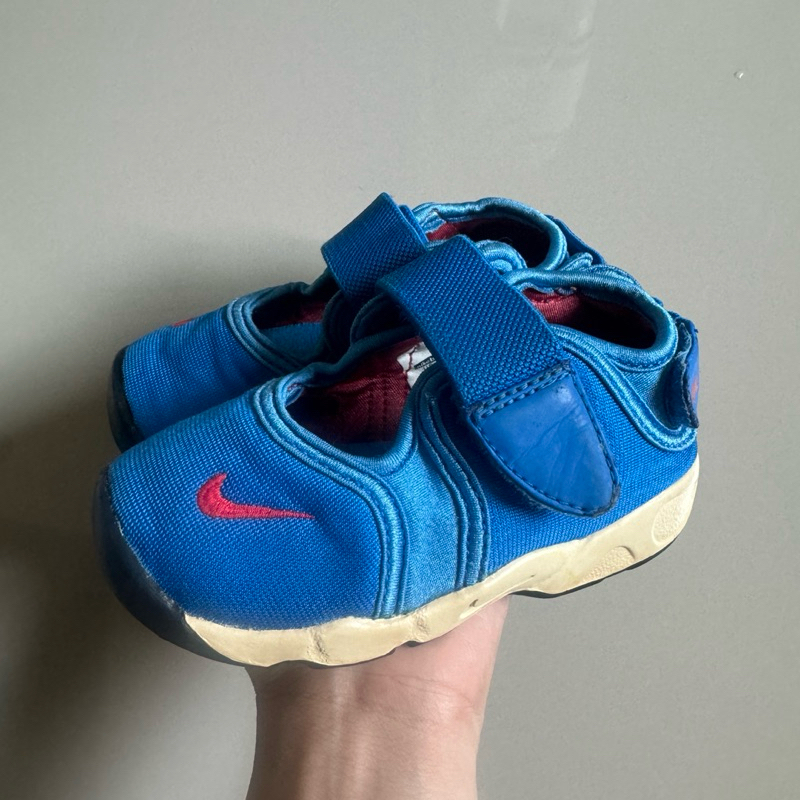 NIKE AIR RIFT KIDS รองเท้าลำลองเด็กมือสองของแท้ sz. 14cm